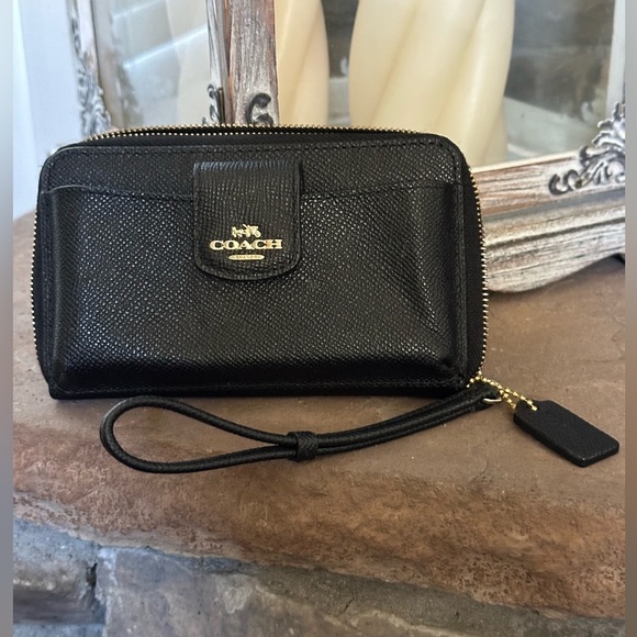 Coach-Black saffiano leather wallet/wristlet-EUC - Picture 10 of 12